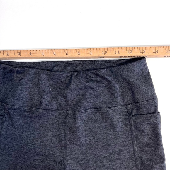 Avia Cropped Mesh High Rise Workout Leggings Pockets Gray Black Medium - Picture 8 of 9